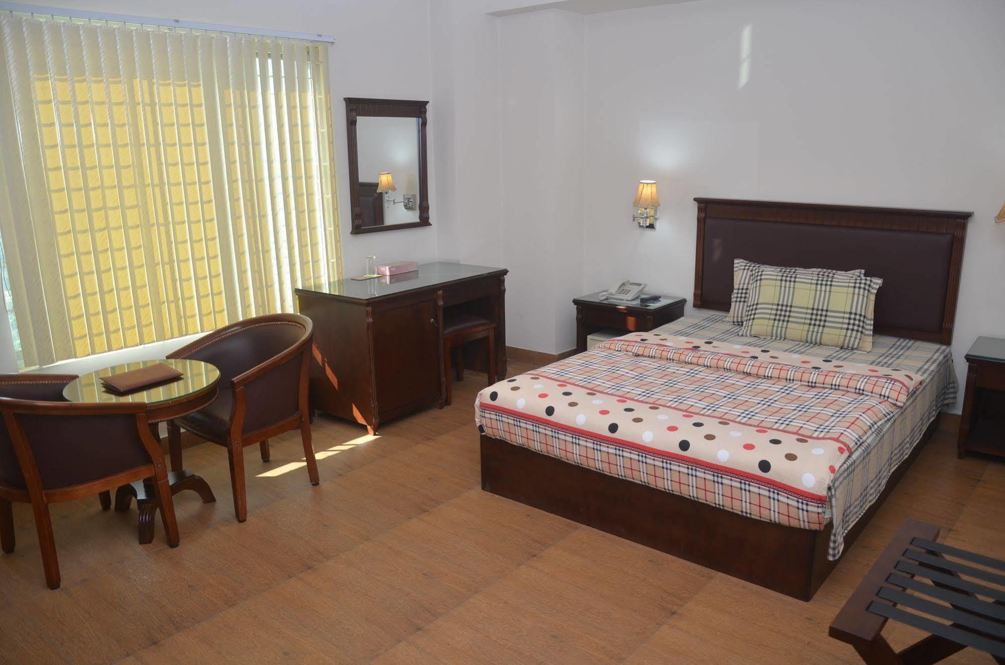 La Rose Hotel Sylhet Esterno foto